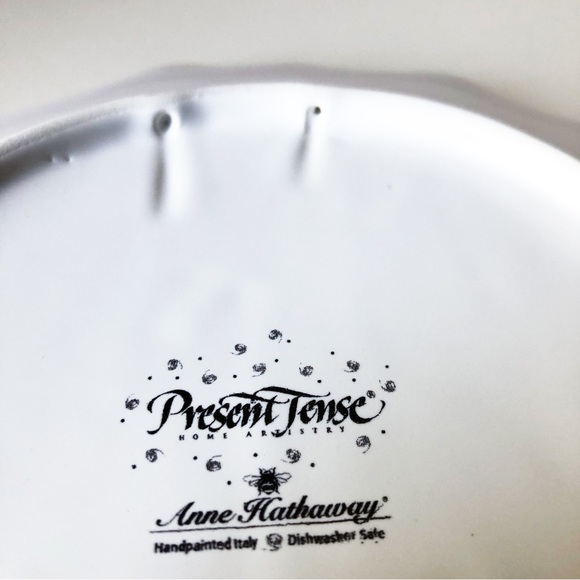 Holly Jolly Candle Plate Anne Hathaway Hand Painted Italy 2006-2021 Can Hang - Picture 7 of 9